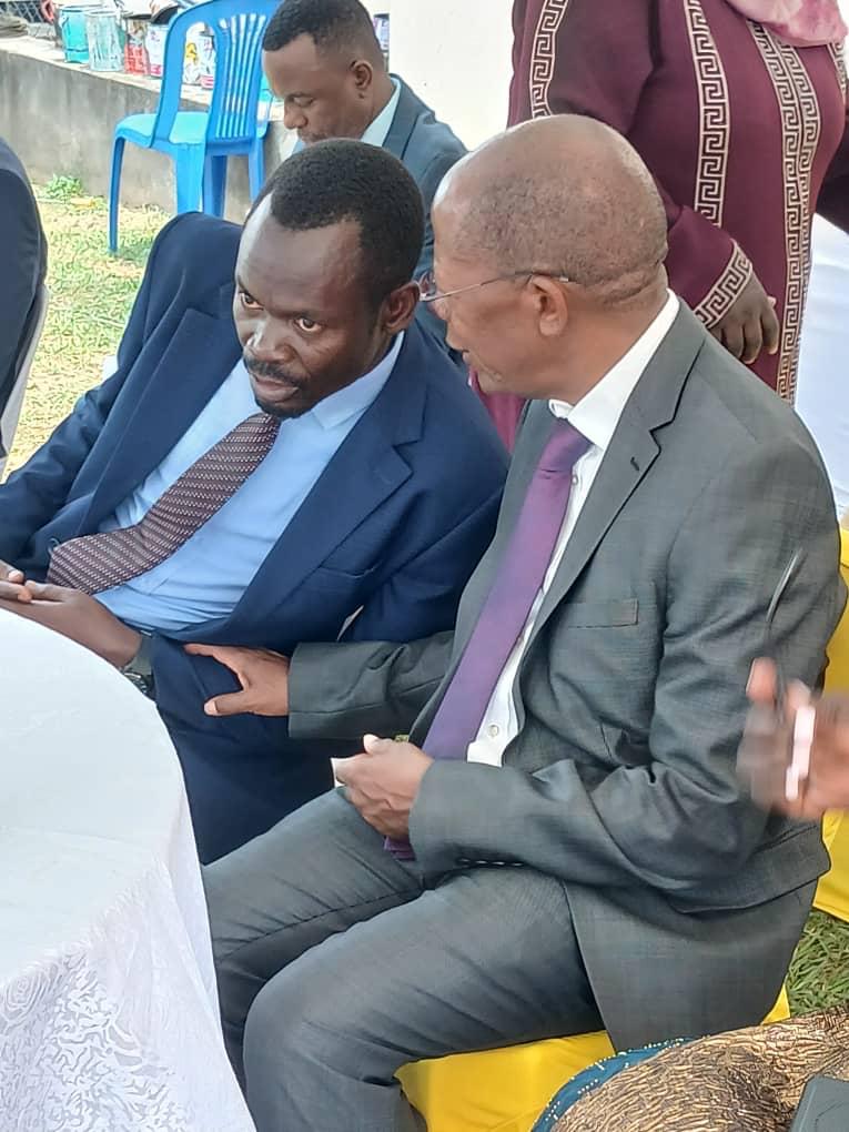 The Minister in discussion during the ceremony