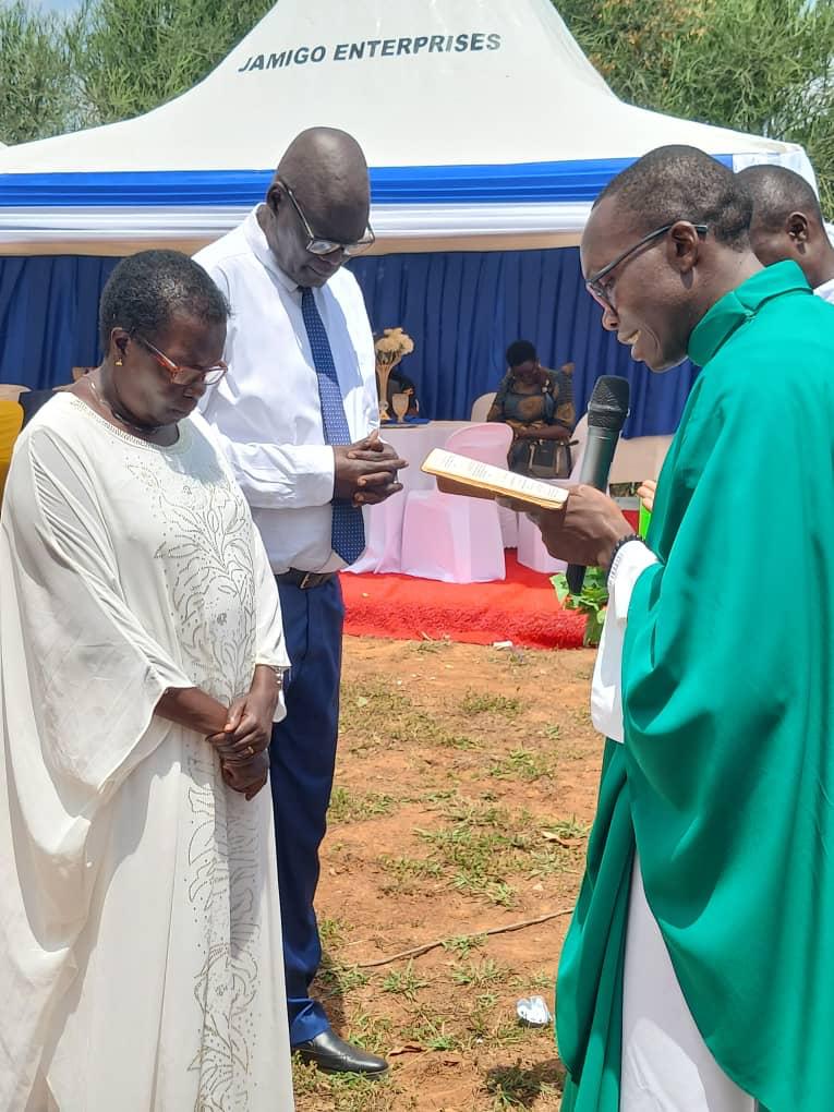 Blessing of the institute's founders