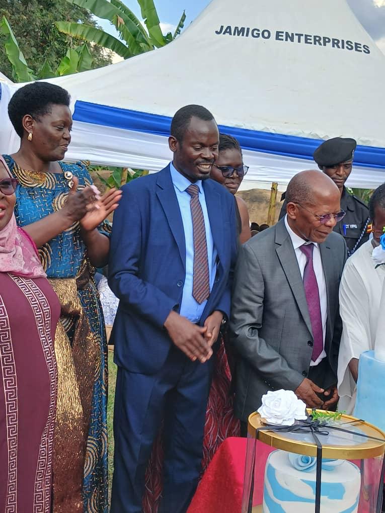 The Minister joins the celebration