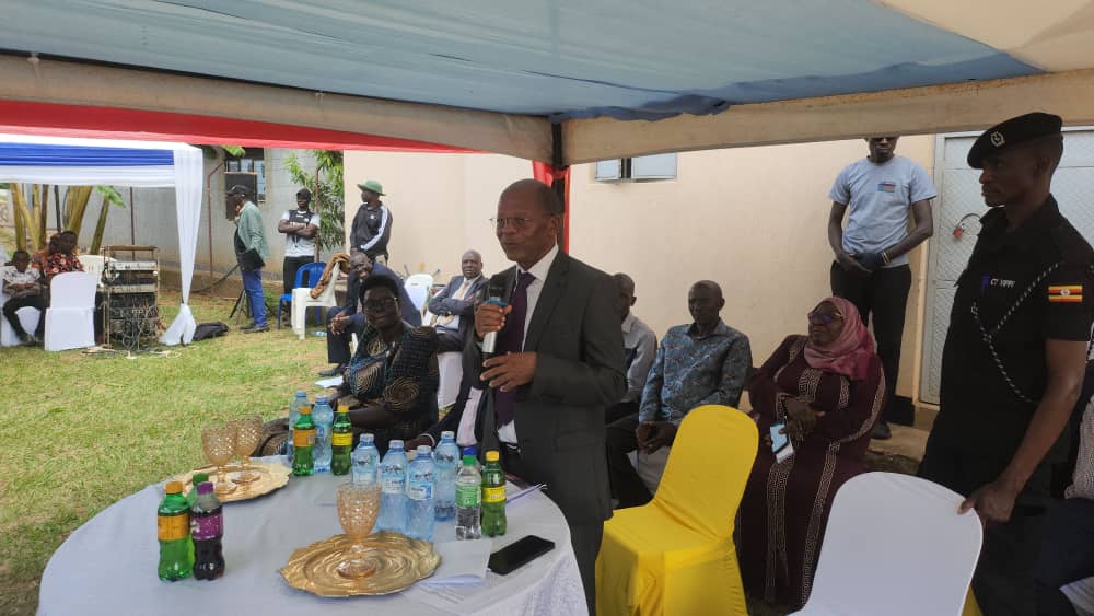 An address from the high table